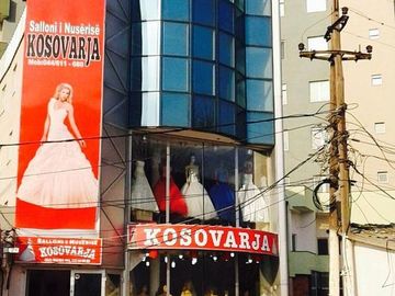 Kompani dhe Prodhusë: Salloni i nusris Kosovarja 